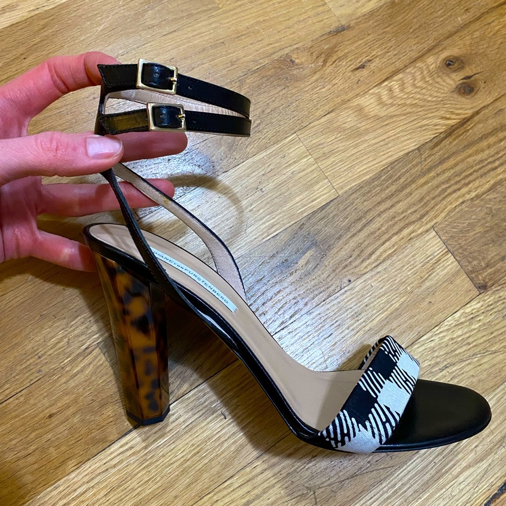 Diane Von Furstenberg Strappy Sandal